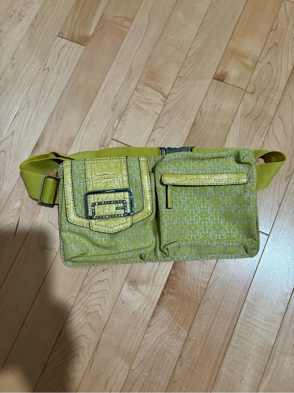 Vintage Y2K Guess Belt Bag